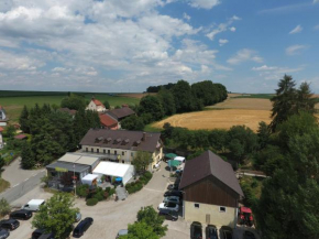 Hotels in Fahrenzhausen
